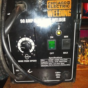 Chicago Electric Weilder 90 Amp.and 2 darkening weilder helmets.